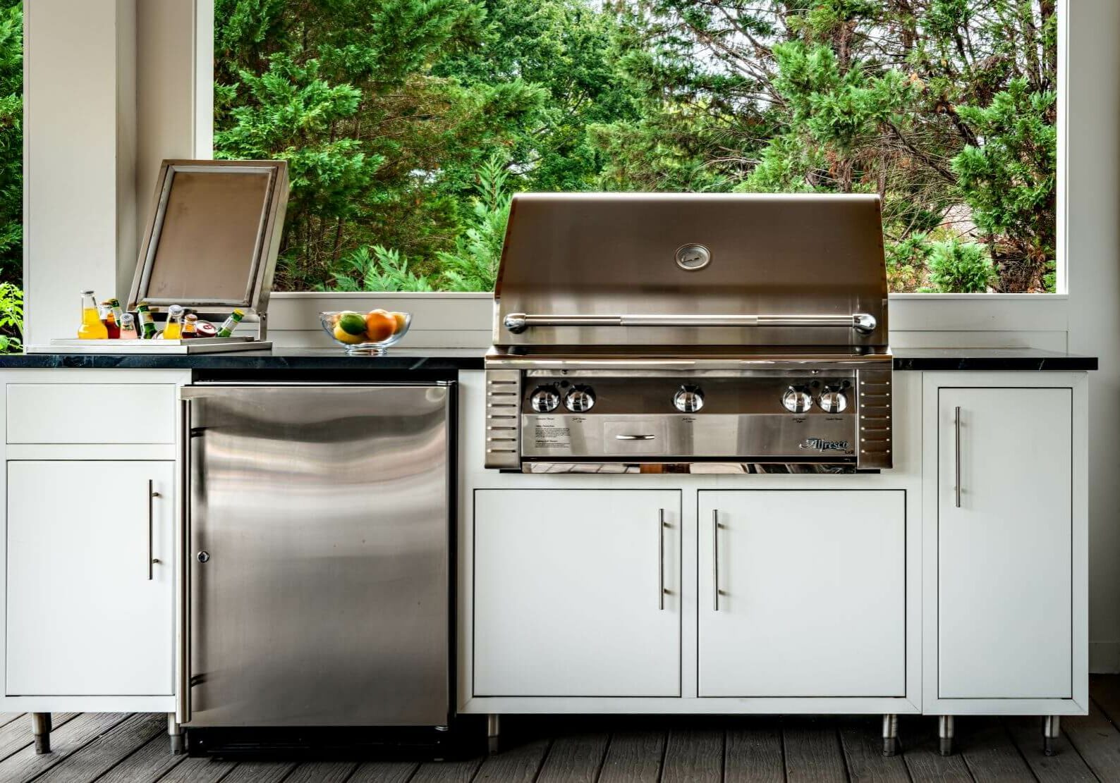 outdoor aluminum kitchen cabinet for an outdoor kitchen on a patio